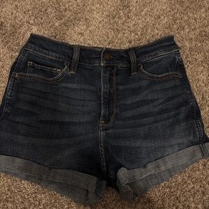 Hollister Jean shorts - Size 5